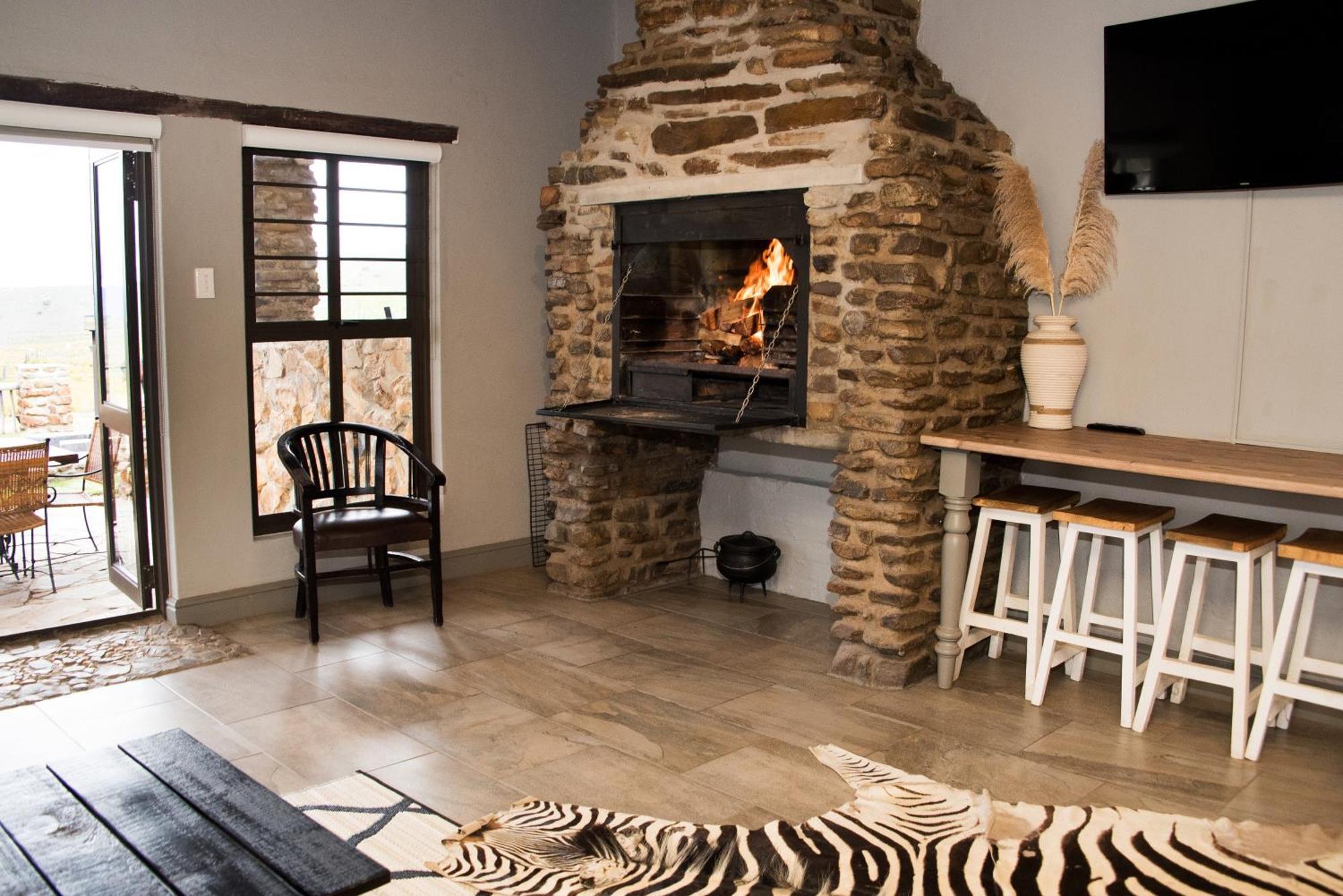 Desert Wind Private Guest And Game Farm Montagu Exterior photo